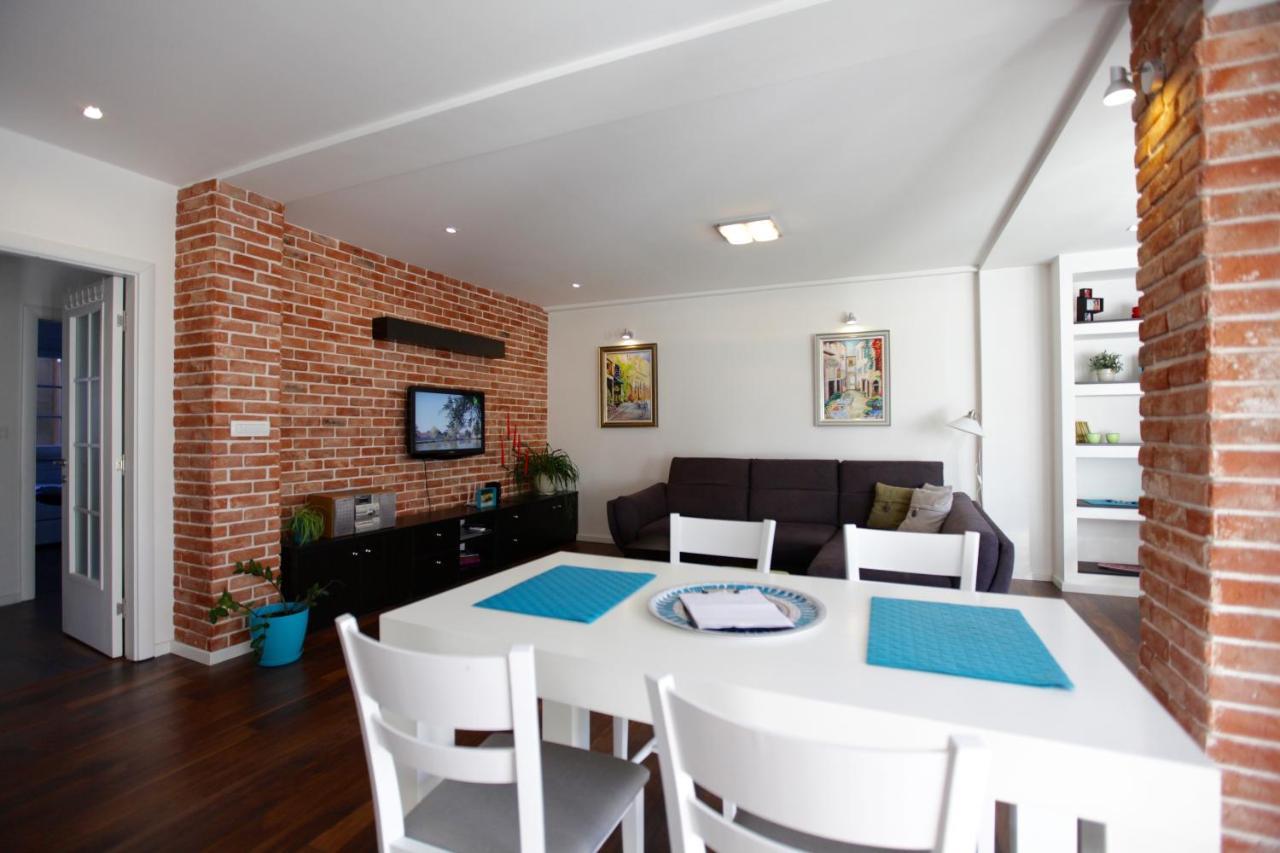 Brick Apartment On Macedonia Pedestrian Street Üsküp Dış mekan fotoğraf