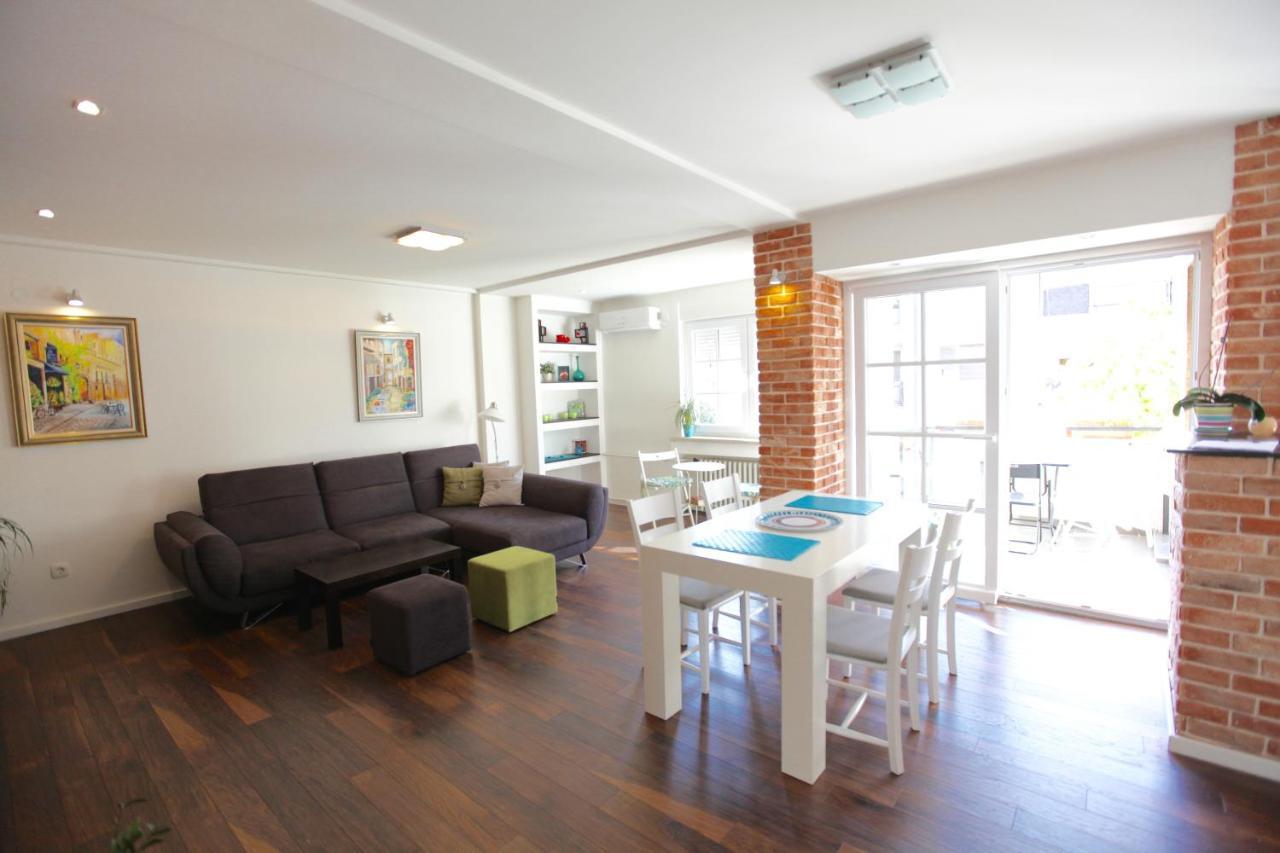 Brick Apartment On Macedonia Pedestrian Street Üsküp Dış mekan fotoğraf